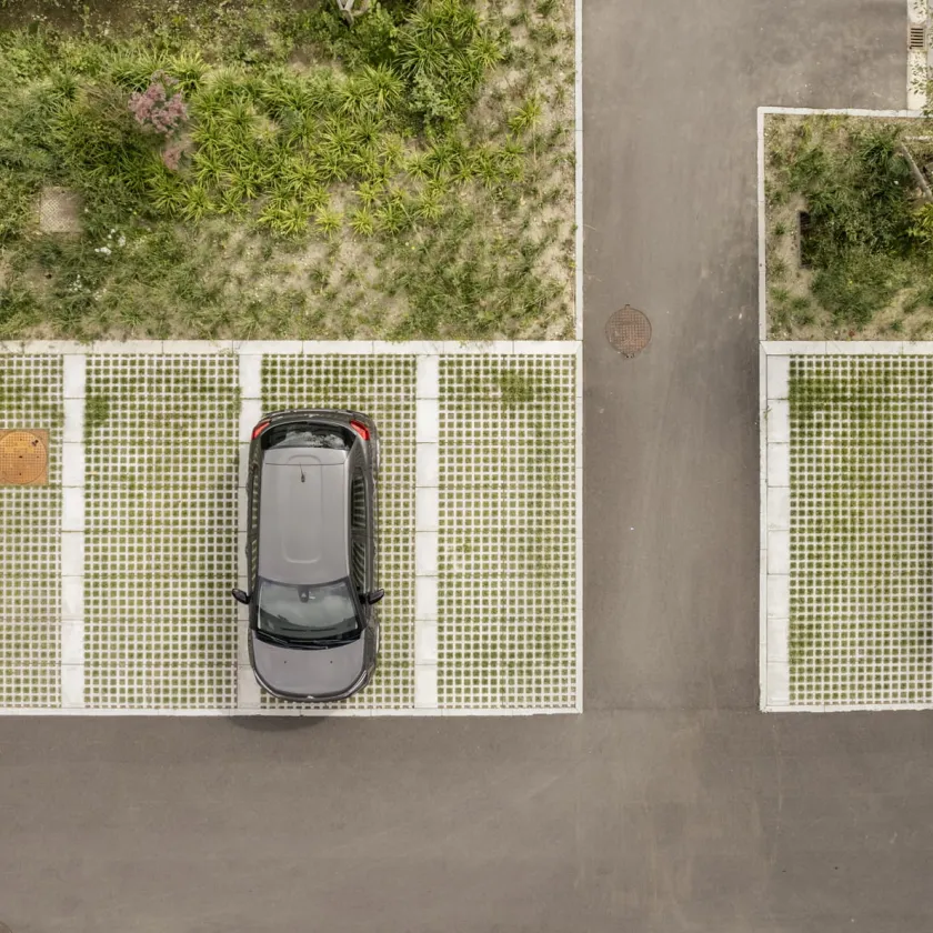 Газонная брусчатка для адаптивных климатических решений DeerConcrete