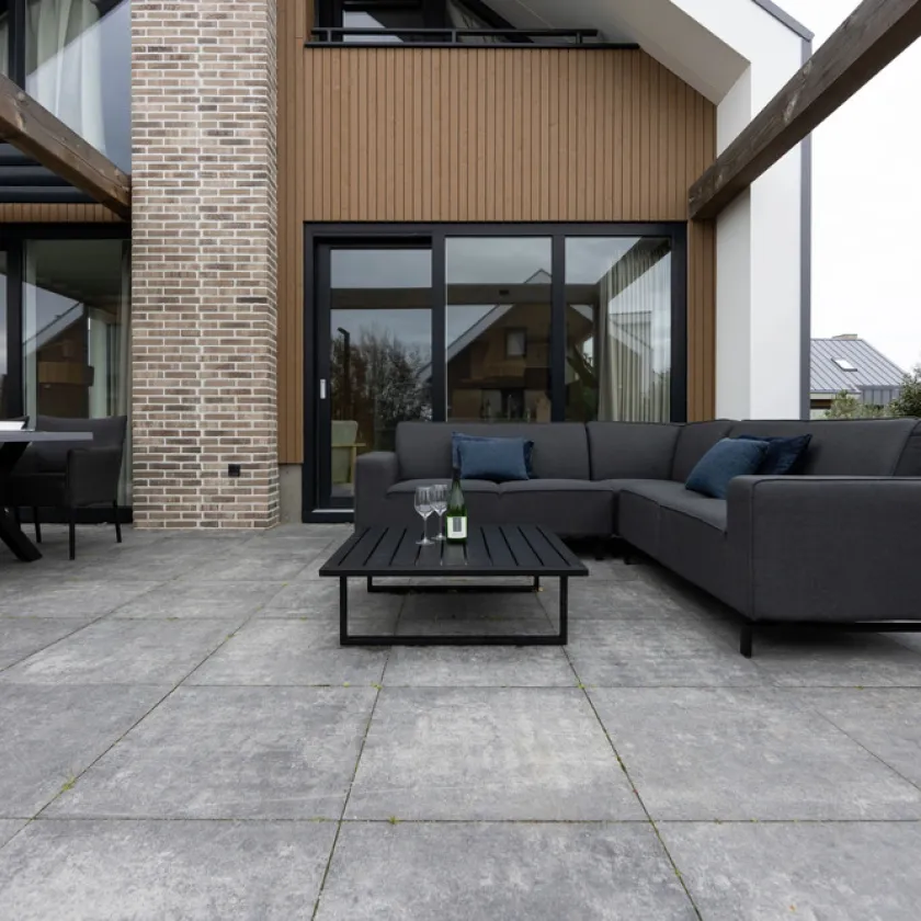 Крупноформатные террасные плиты