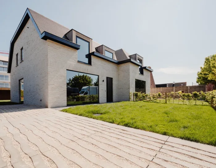 Газонная брусчатка для адаптивных климатических решений DeerConcrete > Параграфы